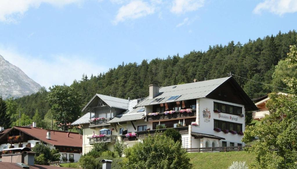 Pension Spiegl Зеефельд в Тироле Экстерьер фото